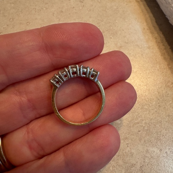 Vintage Diamond platinum 14k Ring - Picture 4 of 8